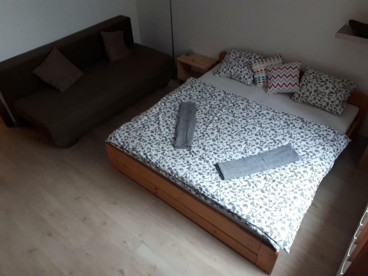 Utulny Apartman V Bratislava 6 Extérieur photo